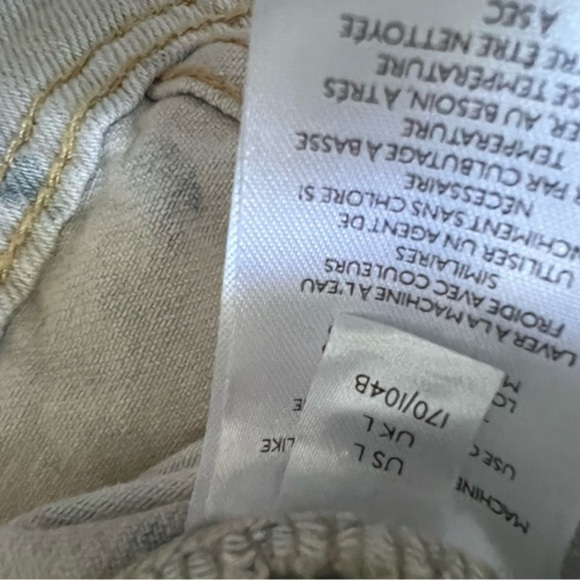 Free People Jones Tie Dye Jean Jacket NWT Size Large $98 Blue and  Cream - Picture 11 of 11